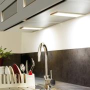 Flad underskabsbelysning LED Sky stål 3.000K