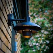 Dyberg Larsen Morph udendørs væglampe, Ø 24 cm, sort, metal