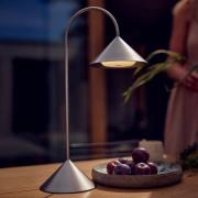 FRANDSEN LED-batteridrevet bordlampe Grasp, stål, højde 47 cm
