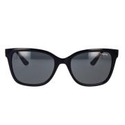 Stilfulde solbriller med mørkegrå linser
