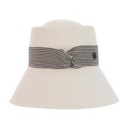 Optic White Kaninhår Cloche Hat