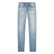 Slim Fit Jeans med Ren Konstruktion og Vigtige Detaljer
