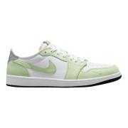 Retro Low White Ghost Green Black