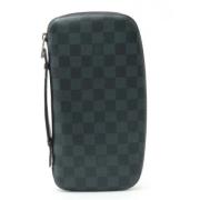 Pre-owned Canvas louis-vuitton-tasker