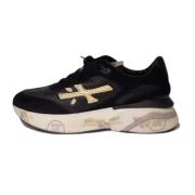 Sort Mesh og Ruskind Guld Logo Sneakers