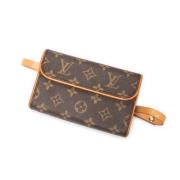 Pre-owned Canvas louis-vuitton-tasker