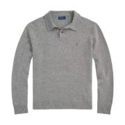 Grå sweater med polokrave