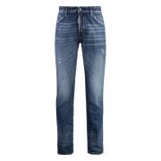 Distressed Slim Fit Jeans