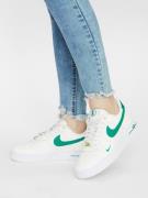 Nike Sportswear Sneaker low 'AIR FORCE 1 07 SE'  hvid