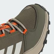 ADIDAS TERREX Lave sko 'Ax4r'  khaki / hvid