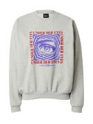 Kaotiko Sweatshirt 'UNDER HER EYES'  grå / lilla / mørkerød