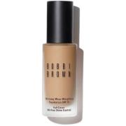 Bobbi Brown Skin Long-Wear Weightless Foundation SPF 15 Cool Sand