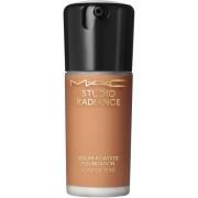 MAC Cosmetics Studio Radiance Serum-Powered Foundation Nw47