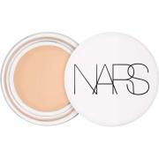 NARS   Light Reflecting Eye Brightener Night Swan