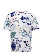 Onsarthuer Rlx Sage Leaf Aop Ss Tee ONLY & SONS White