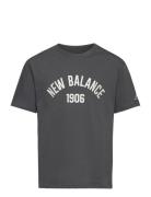 Nb Essentials Varisty Tee New Balance Grey