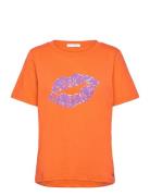 T-Shirt With Kissing Lips - Mid Sle Coster Copenhagen Orange