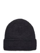 Erica Fluffy Beanie HOLZWEILER Black