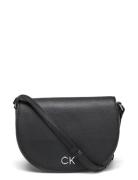 Ck Daily Saddle Bag Pebble Calvin Klein Black