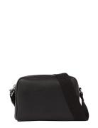 Over Webbing Camera Bag21 Pu Calvin Klein Black