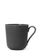 Rhombe Earth Krus Med Hank 39 Cl Slate Lyngby Porcelæn Black