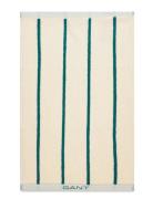 Stripe Towel 30X50 GANT Cream