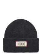 Unravel Classic Beanie Upfront Black