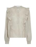 Lr-Jerrie Levete Room Cream