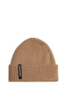 Juan Merino Beanie J. Lindeberg Brown