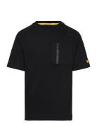 Branded Zip Pocket T-Shirt Lyle & Scott Black