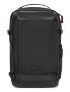 Tecum M Eastpak Black