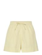 Pcfemme Hw Shorts Wvn D2D Pieces Yellow