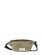 Day Gweneth Re-S Bum DAY ET Beige