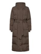 Lr-Mona Levete Room Brown