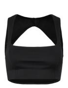 Natalie Seamed Bra Girlfriend Collective Black