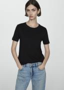 MANGO Tshirt. -- Chalaca Kvinde Black Kortærmede T-shirts Str L - hos ...