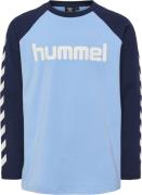 Hummel Boys Trøje 128 - T-shirts hos Magasin