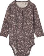 Wheat Body Liv Str 68/6m - Soft Eggplant Meadow Langærmede Bodies Bomu...