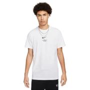 Nike Sportswear T Shirt L - T-shirts hos Magasin