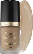 Too Faced Born This Way Foundation 30 ml - Flydende hos Magasin