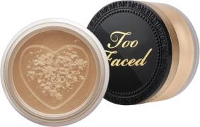 Too Faced Born This Way Ethereal Setting Powder 17 G - Løs hos Magasin