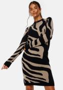 Object Collectors Item Ray L/S Knit Dress AOP Black AOP:Animal M