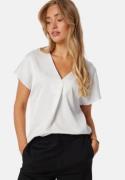 VILA Viellette V-neck S/S SATIN TOP Snow White 42