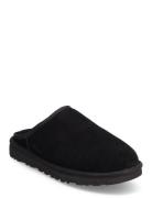 M Classic Slip-On Slippers Hjemmesko Black UGG