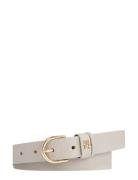 Essential Effortless 2.5 Gold Bælte Beige Tommy Hilfiger