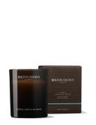 Coastal Cypress & Sea Fennel Signature Candle Duftlys Brown Molton Bro...