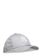 K 940 Mlb League Basic Neyyan Sport Headwear Caps Grey New Era