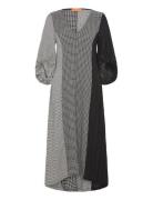 Three-Quarter Sleeve Midi Dress, 22 Knælang Kjole Black STINE GOYA