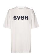 Smaustin Boxy Logo Ss T-Shirt Tops T-Kortærmet Skjorte White Svea