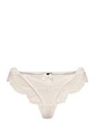 Amelia String R G-streng Undertøj White Hunkemöller